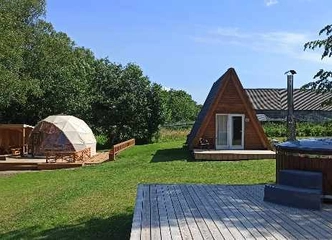 Stovyklavietė su patogumais – puiki poilsio vieta šeimai!