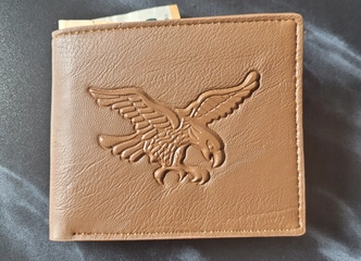 Unikali Bald Eagle ruda piniginė – puiki dovana ar kasdienis aksesuaras!