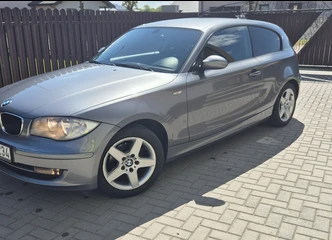 BMW 120 Sedanas: Tvarkingas ir Galingas Dyzelinis Automobilis!