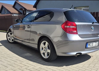 Prabangus BMW 120 Sedanas su Dyzeliniu Varikliu!
