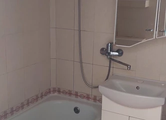 Gyvenkite patogiai: erdvūs 3 kambariai Jūsų gyvenimui!