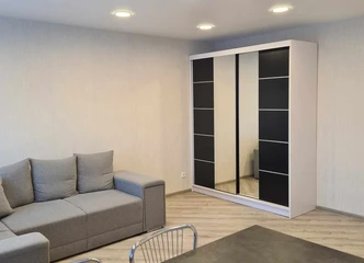 Renovuotame name: moderni 1 kambario studija