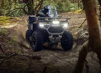Atraskite dviejų cilindrų galią su CFMOTO CFORCE 1000!