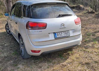 Citroen C4 Picasso: jūsų šeimos izoliacija ir komfortas