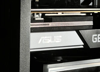 SSD 1TB: greitas įkrovimas ir didelis talpumas jūsų žaidimams!