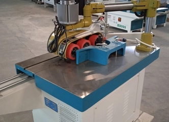 Didelis darbinis stalas 1100x700 mm