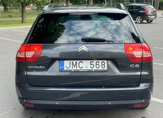 ekonomiškas Citroen C5 2009 m. patikimas dyzelinas su ilgalaike technine apžiūra||Patikimas Citroen C5 2009 m. – ekonomiška ir komfortiška kelionė su dyzeliniu varikliu||Automobilis Citroen C5 2009 m. – ekonomiškai važiuoti ir ilgaamžė technika||Kruopščiai prižiūrėtas Citroen C5 su patikimu varikliu ir naujomis padangomis||Klasikinis universalas Citroen C5 2009 m. – patikimas ir ekonomiškas pasirinkimas