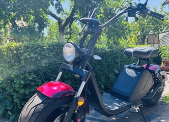 3000 W galingas motoroleris: greitis, komfortas ir ekologija!