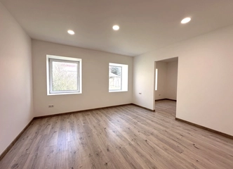 Erdvus 3-kamb. butas Šilutės centre