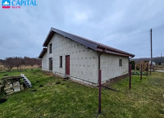 Garažas – vietos automobiliui ir daiktams