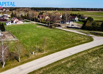 Sklypas šalia miesto komunikacijų