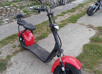 Greitas ir patogus elektrinis paspirtukas 1kW