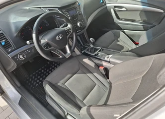 Automobilis Hyundai i40 – viskas, ko reikia vairuotojui!