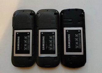 Ieškai paprasto telefono? Samsung mygtukiniai – sprendimas!