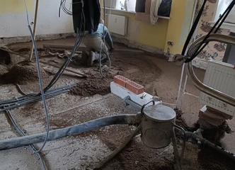 Ieškome pagalbinių darbuotojų grindų betonavimui!