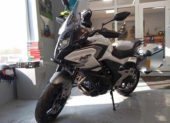 Įsigykite kokybišką motociklų aprangą ir aksesuarus!