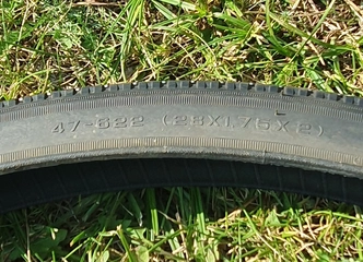 Išlik stabilus su 28×1.75×2 padanga