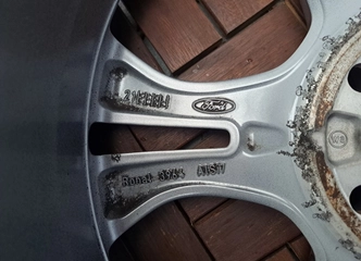 FORD R17 ratlankiai su slėgio davikliais – puikus pasirinkimas