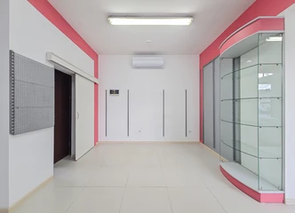 Įrengtos patalpos parduotuvei su dideliu srautu!