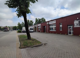 Išsinuomok patalpas su autokeltuvais pramonės zonoje