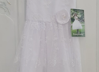 Keepsake suknelė – tobula pasirinkimas šventei