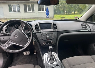 Keiskite į žemės ūkio techniką ar kitą transportą