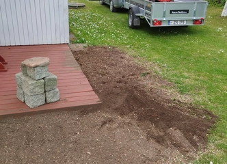 kelmų frezavimas patogus ir švarus sprendimas||efektyvus kelmų naikinimas be žalos aplinkai||greitas kelmo naikinimas su diskine freza||nesujaučiama aplinkos žala – frezavimo būdas||švarus ir tvarkingas kelmų naikinimas be draskymų