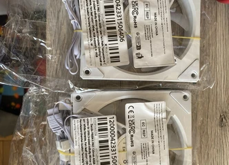 Nauji RGB fan'ai su veidrodžiais tik už 15€, pasijuskite stilingai!