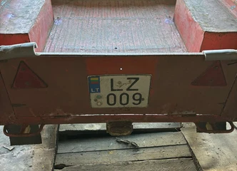 Pirkite MAZ 1993m. priekabėlę, puikus pagrindas perdažymui!