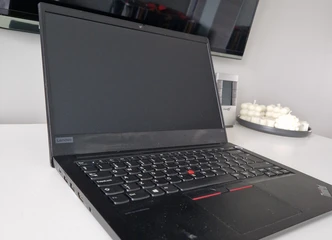 Lenovo E14 G1: Galingas I3 procesorius ir 8GB RAM