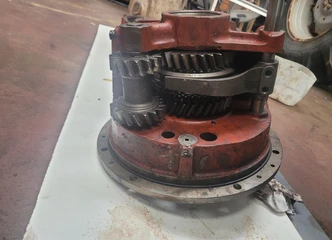 Massey Ferguson 6170 reversas – suderinamas su kitais modeliais (6110 – 6190)