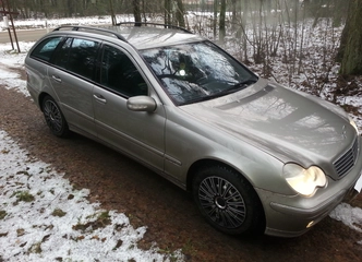 MB C220 – Techniškai Tobula, Rūdys Tik Dėl Grožio
