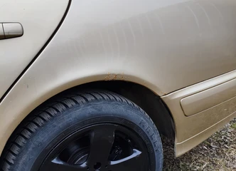 Atraskite Mercedes Benz e220: komfortas, patikimumas ir elegancija!