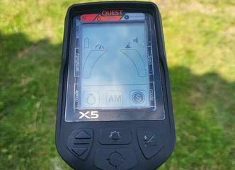 Metalo detektorius Quest x5 – puiki galimybė pradėti!
