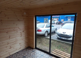 Pirtis su erdviu priepirčiu ir modernia apdaila – 7000 € + PVM