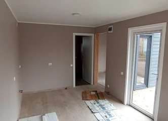Gyvenkite visais metų laikais su LUKAS mini nameliu!