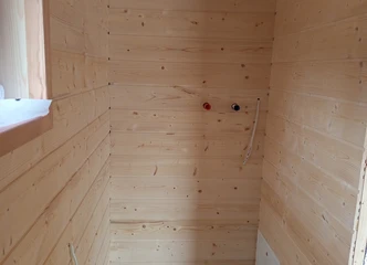 Modulinis namelis su pirtimi – jaukus kampelis jūsų sode!