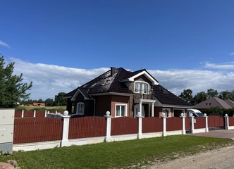 Išskirtinis 173 m² namas su terasa ir garažu!