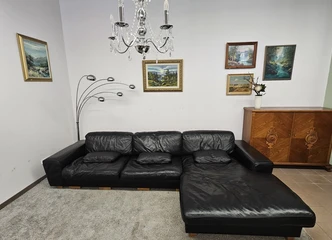 Natūralios odos kampas 3,55 m - erdvės ir komforto sprendimas!