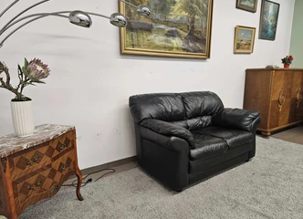 Nemokamas pristatymas – odinė sofa 1,45m ilgio už tik 349€!