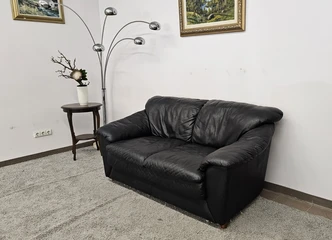 Natūralios odos sofa – 349 eurai su NEMOKAMU pristatymu!