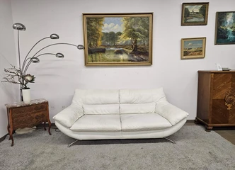 Moderni 2,2 m odinė sofa – išsimokėkite be pabrangimų!