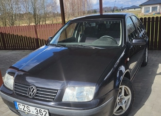Volkswagen Bora – patikimumas ir komfortas už gerą kainą