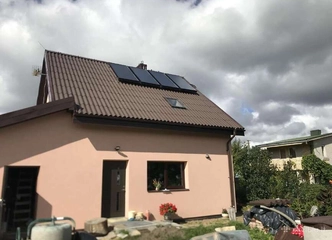 Nemokamas karštas vanduo ir elektra – pasinaudokite saule!