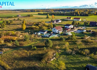 Netoli miesto, bet ramioje vietoje