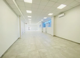 Peržiūrėti skelbimą - Nuomojamos erdvios patalpos 1 aukšte