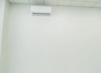 Pirmas aukštas ir asfaltuotas privažiavimas - patogu visiems!