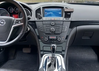 Aerodinamiškas dizainas: Opel Insignia, jūsų kelionių partneris!