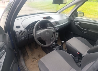 Vieno savininko Opel Meriva su naujais komponentais ir tvarkinga išvaizda