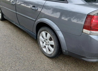 Parduodu Opel vectra 2005m, benzas, tvarkingas, važiuoja smagiai, be rūdžių